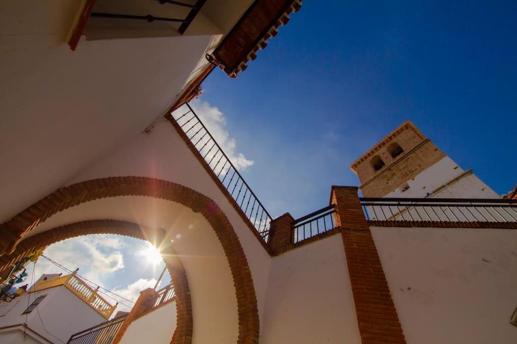 Rooftop Terrace & Panoramic Mountain View'S Villa Cutar Exterior photo